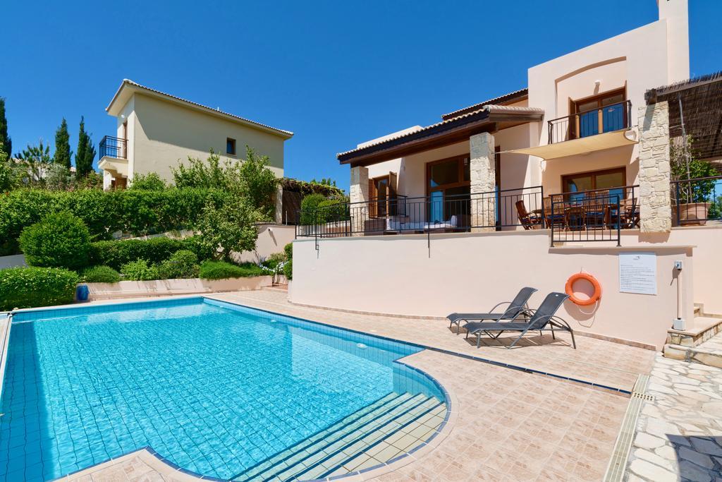 4 Bedroom Villa Helidoni With Private Infinity Pool, Aphrodite Hills Resort 库克里亚 外观 照片