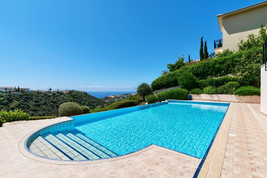 4 Bedroom Villa Helidoni With Private Infinity Pool, Aphrodite Hills Resort 库克里亚 外观 照片