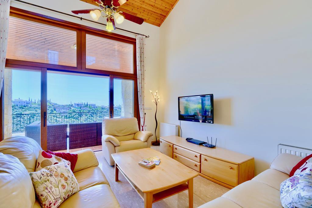 4 Bedroom Villa Helidoni With Private Infinity Pool, Aphrodite Hills Resort 库克里亚 外观 照片
