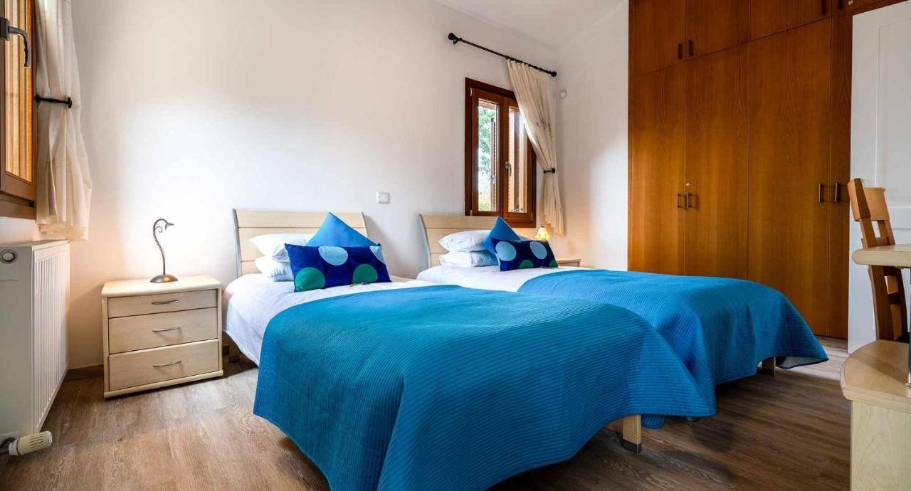 4 Bedroom Villa Helidoni With Private Infinity Pool, Aphrodite Hills Resort 库克里亚 外观 照片